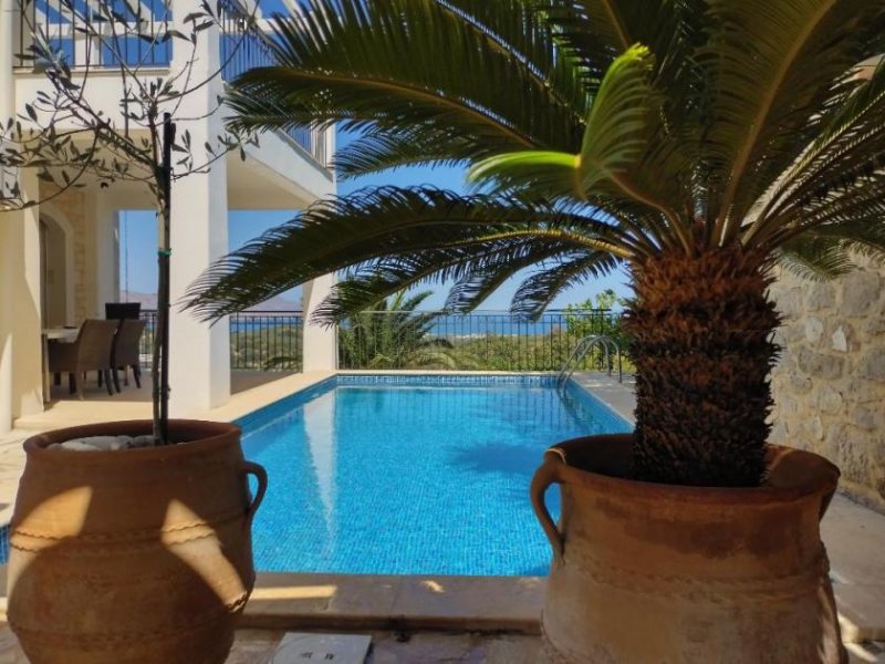 Kournas MIT VIDEO - Kreta, Kournas: Luxusvilla mit Panorama-Meerblick und drei Apartments zu verkaufen Haus kaufen